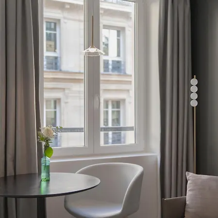 Leev Victoire & Hotel Paris