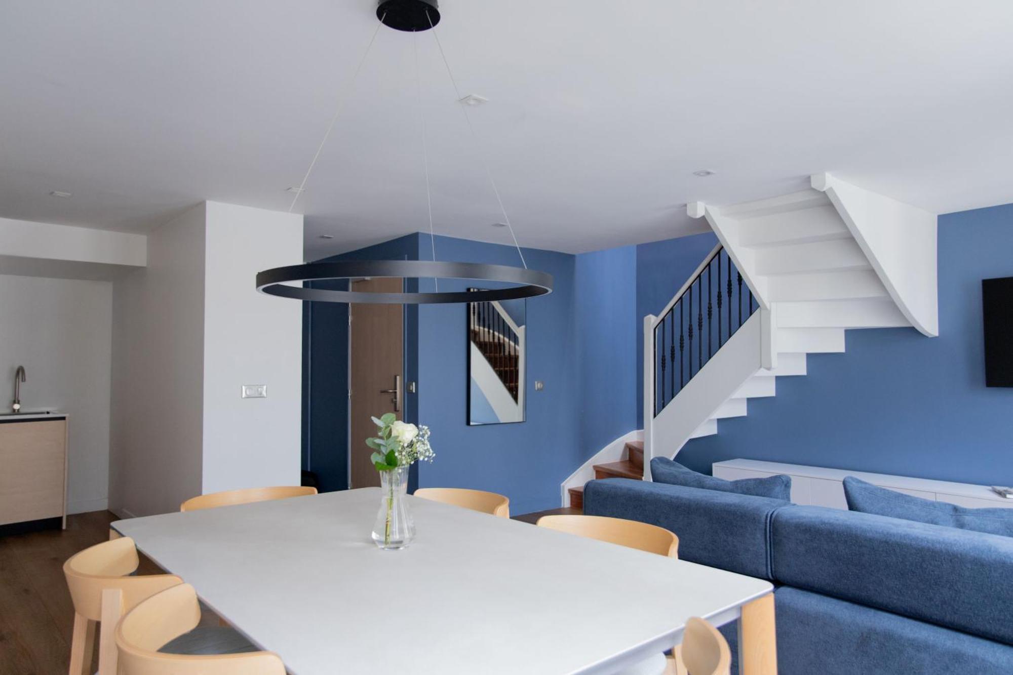 Leev Victoire & Paris