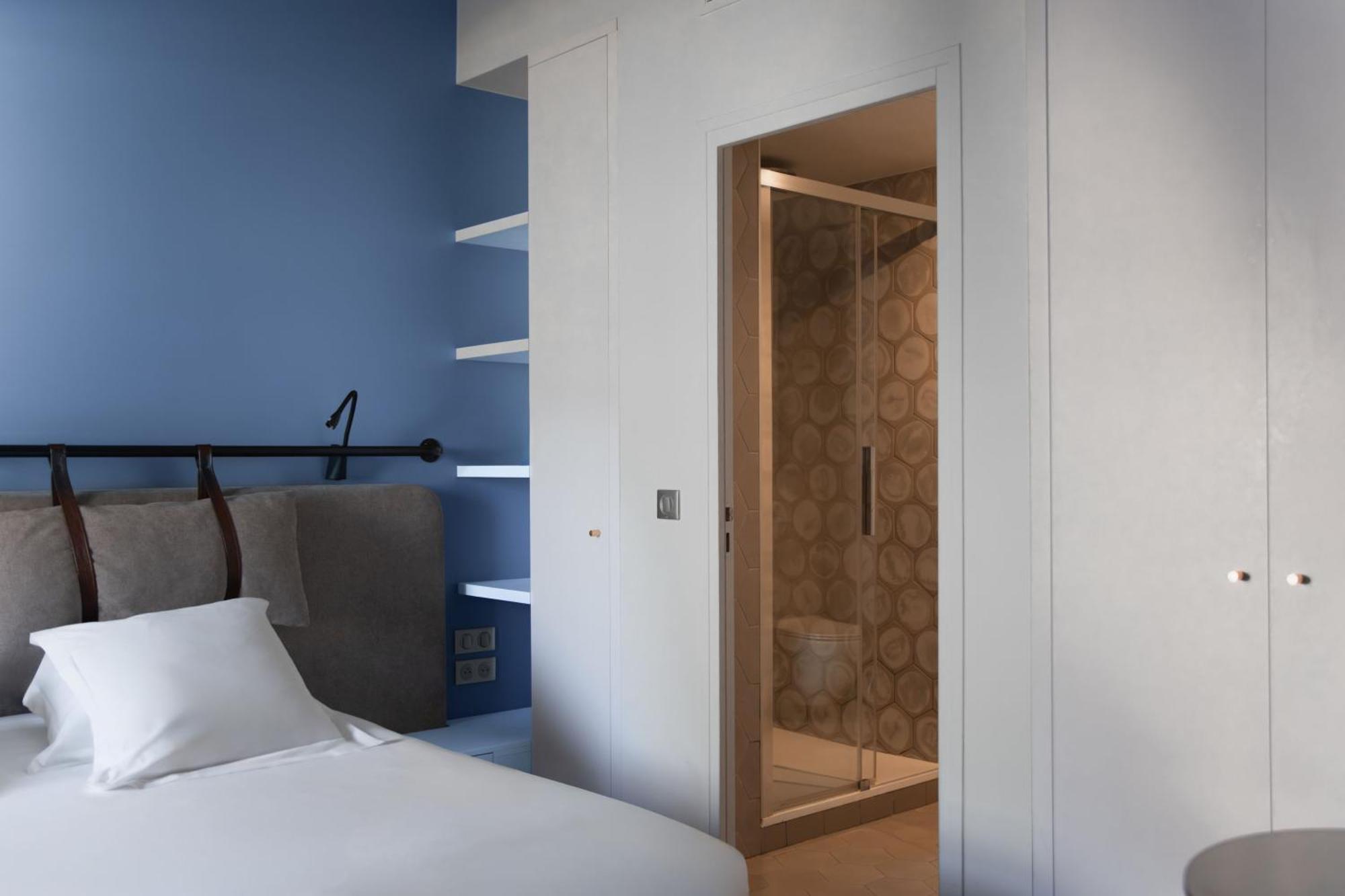 Hotel Leev Victoire & 4*