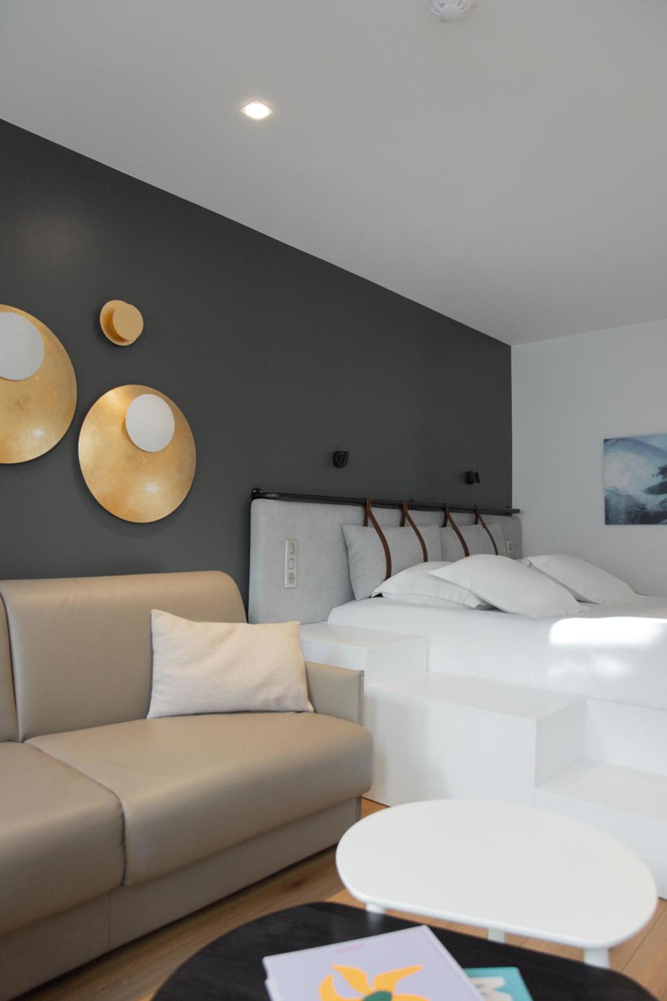 Leev Victoire & Paris