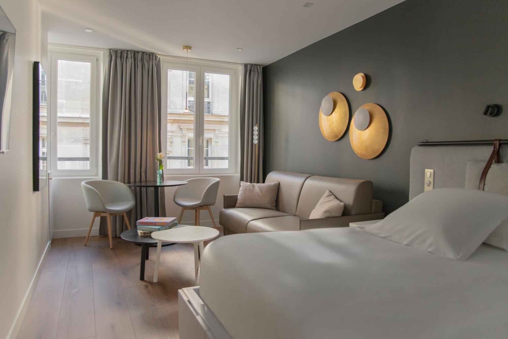 Hotel Leev Victoire & 4*