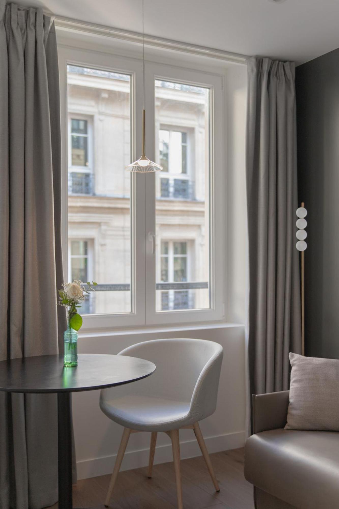 Leev Victoire & Hotel Paris